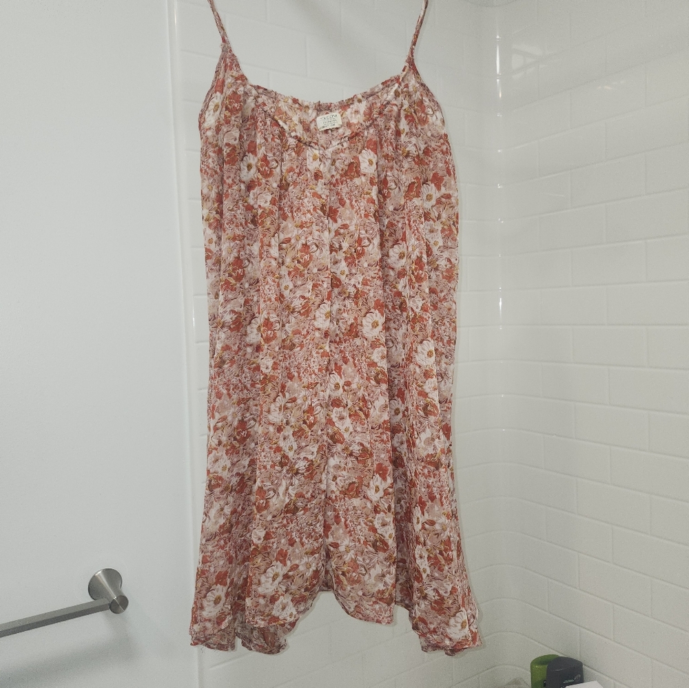 Volcom Womans dress.